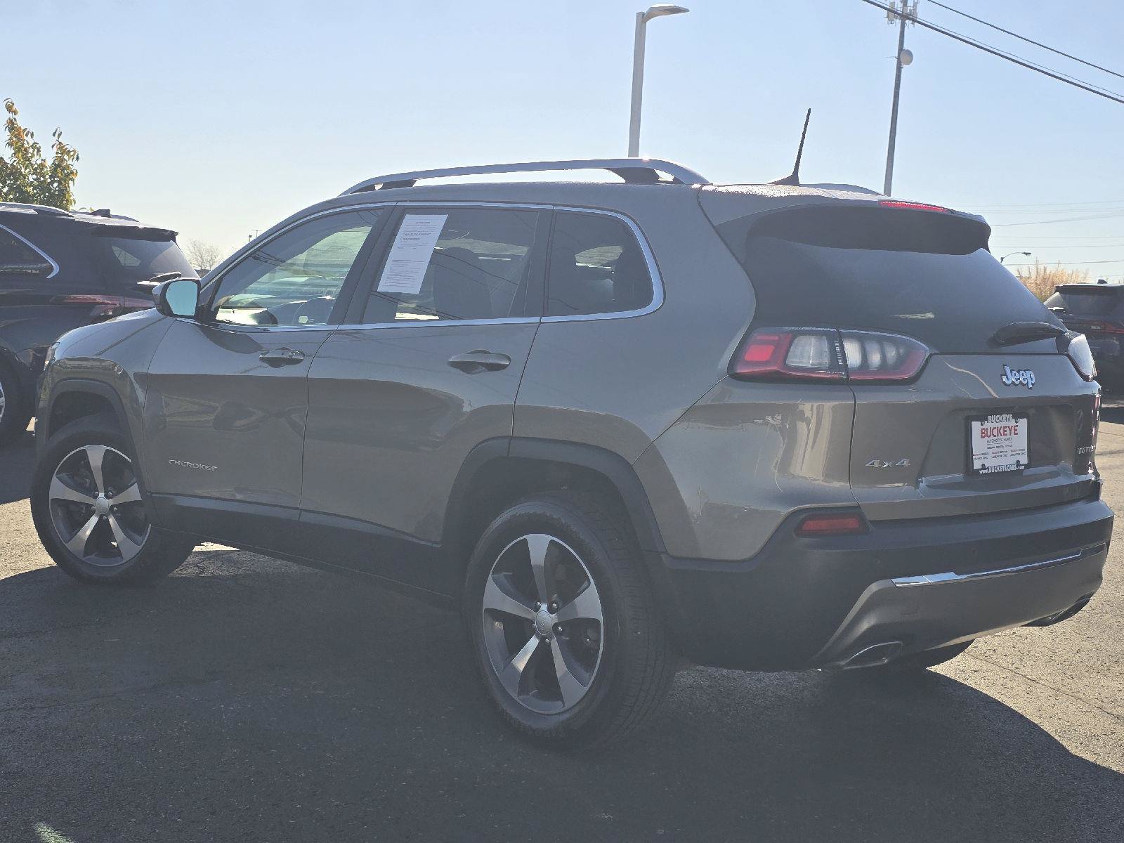 Used 2019 Jeep Cherokee Limited AWD/4WD image 5