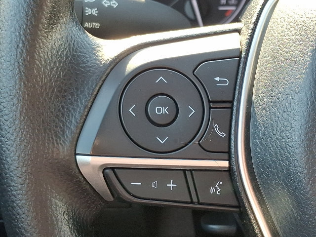 Used 2024 Toyota Camry LE FWD image 21
