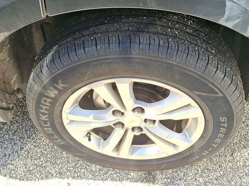 Certified 2017 Chevrolet Equinox LS image 9