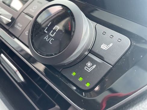Used 2024 Toyota Grand Highlander AWD image 18