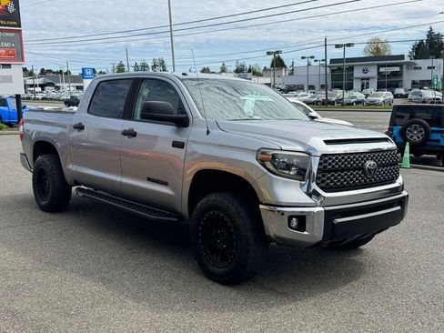 Used 2019 Toyota Tundra SR5 w/ TRD Off Road Package image 4