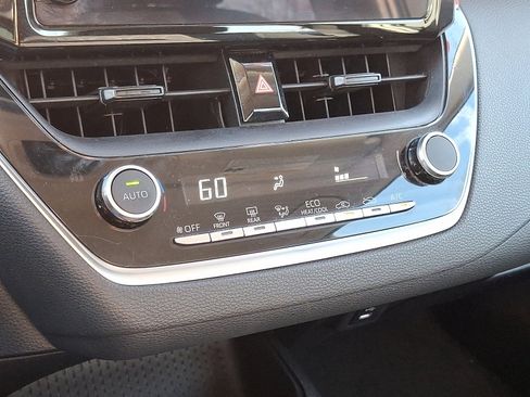 Used 2023 Toyota Corolla LE image 17