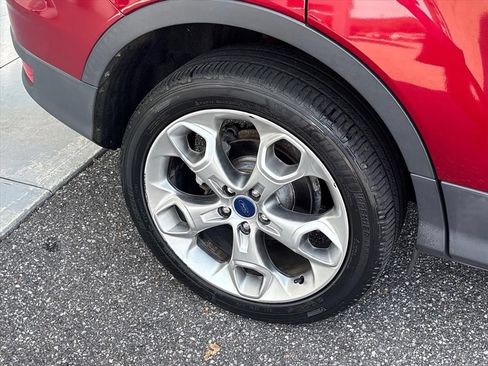 Used 2016 Ford Escape Titanium w/ Equipment Group 301A AWD/4WD image 27