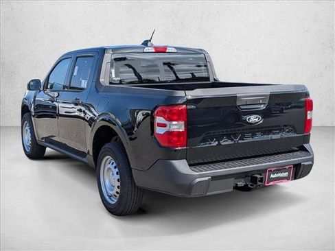 New 2025 Ford Maverick XL image 9