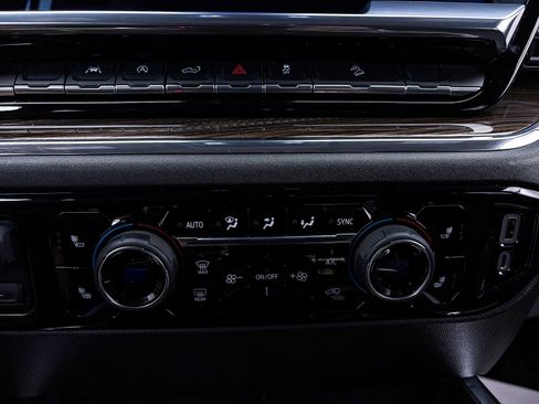 Used 2023 Chevrolet Silverado 1500 LT Trail Boss AWD/4WD image 23