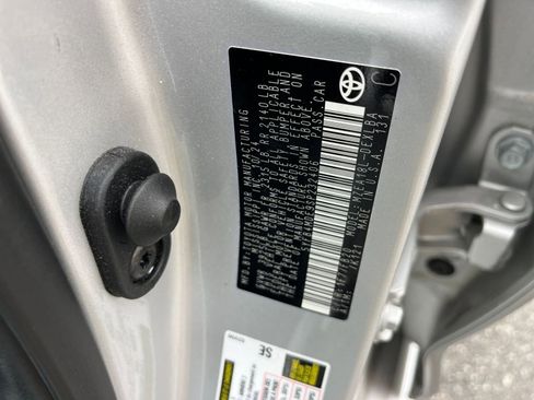 Used 2025 Toyota Corolla LE image 28