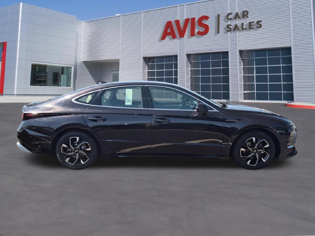 Used 2025 Hyundai Sonata SEL FWD image 5