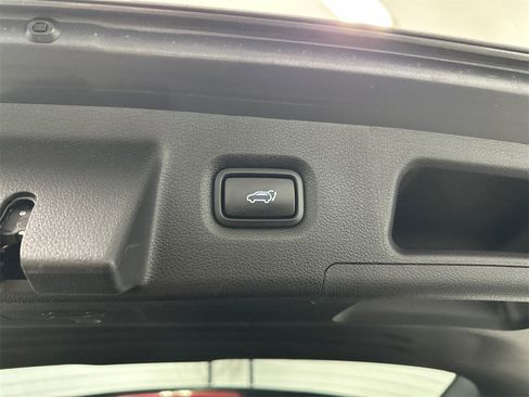 Used 2019 Hyundai Santa Fe Limited image 20