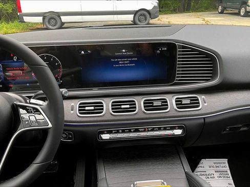 New 2025 Mercedes-Benz GLE 450 GLE 450 image 9