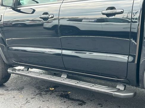 Used 2021 Ford Ranger Lariat w/ Equipment Group 501A High AWD/4WD image 11