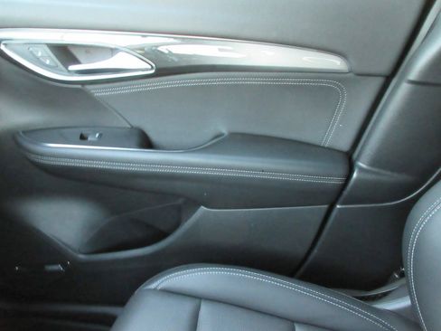 Certified 2025 Buick Envision Preferred image 35