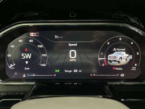 New 2026 GMC Sierra 1500 SLE image 9