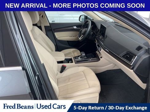 Used 2023 Audi Q5 2.0T Premium w/ Convenience Package image 6