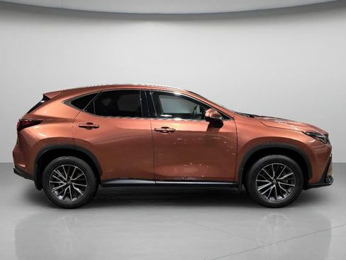 Used 2025 Lexus NX 350 w/ Accessory Package (2T) image 2
