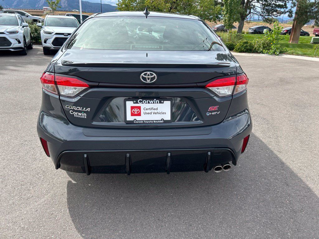 Used 2026 Toyota Corolla SE w/ SE Premium Package AWD/4WD image 7
