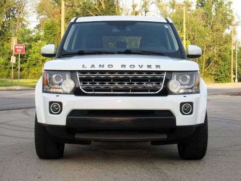 Used 2014 Land Rover LR4 HSE image 5