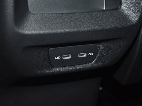 New 2026 Volkswagen Tiguan SE R-Line image 17