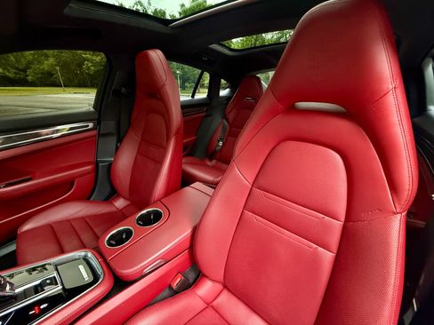 Used 2022 Porsche Panamera GTS w/ Premium Package AWD/4WD image 22