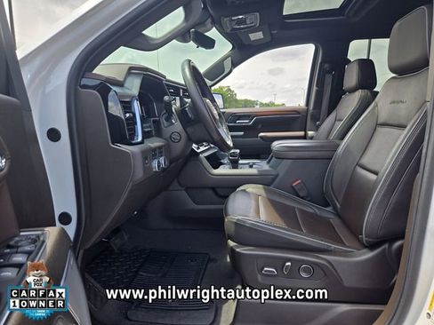 Used 2024 GMC Sierra 1500 Denali w/ Technology Package AWD/4WD image 9