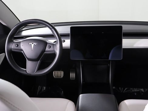 Used 2018 Tesla Model 3 Long Range image 34