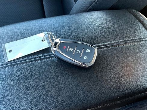 Used 2023 Chevrolet Malibu LT image 33