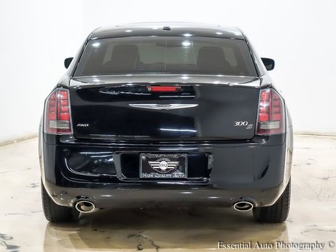 Used 2014 Chrysler 300 S image 7