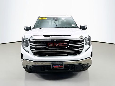 Used 2022 GMC Sierra 1500 SLT w/ SLT Premium Plus Package AWD/4WD image 2
