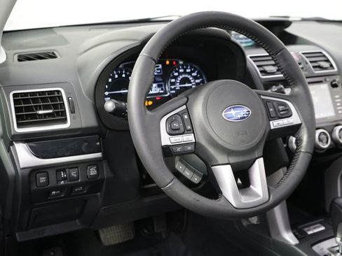 Used 2017 Subaru Forester 2.5i Limited AWD/4WD image 11