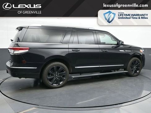 Used 2022 Lincoln Navigator L Reserve AWD/4WD image 8