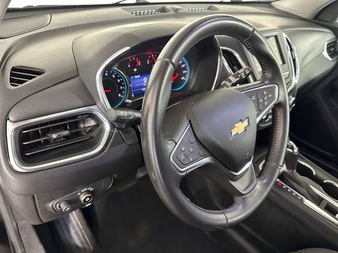 Used 2019 Chevrolet Equinox LT FWD image 9