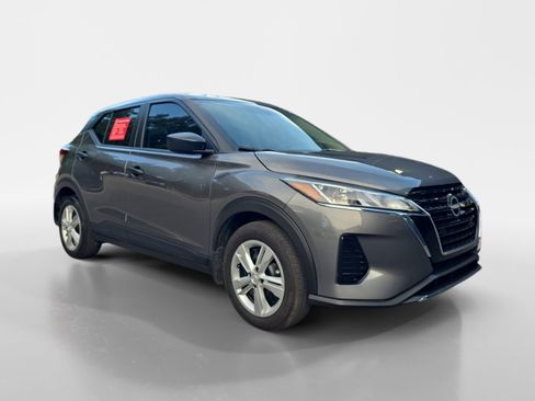 Certified 2023 Nissan Kicks S FWD image 8