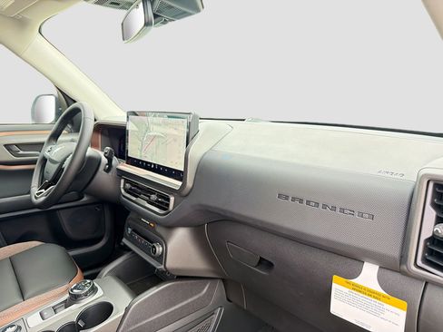 New 2026 Ford Bronco Sport Outer Banks w/ Outer Banks Tech Package+ AWD/4WD image 32