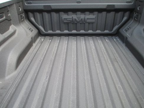 New 2026 GMC Canyon Denali image 5