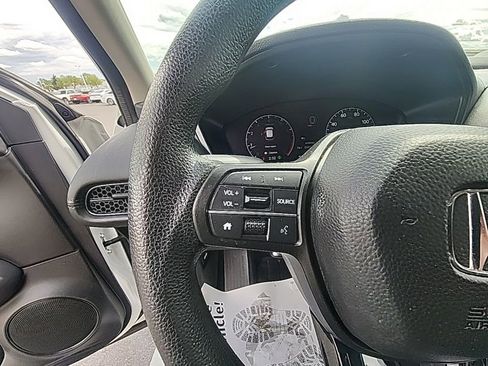 Used 2023 Honda HR-V LX image 16