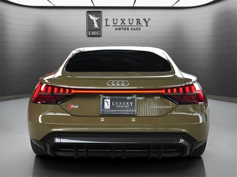 Used 2024 Audi RS e-tron GT image 3