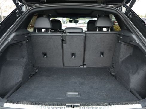 Used 2024 Audi Q3 2.0T Premium image 10