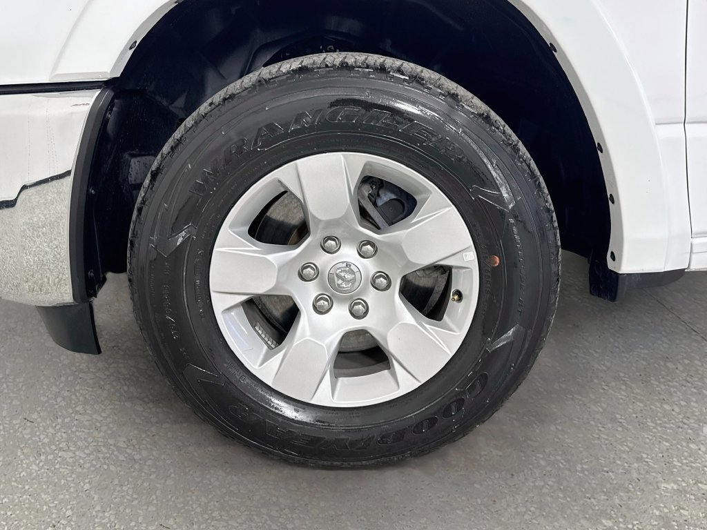 Used 2025 RAM 1500 Big Horn AWD/4WD image 31