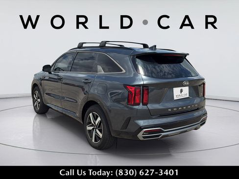 Used 2021 Kia Sorento S FWD image 9