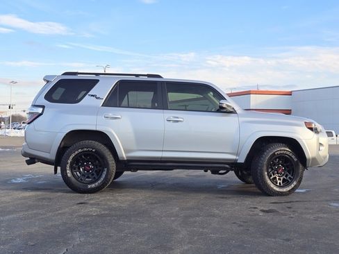 Used 2023 Toyota 4Runner TRD Off-Road Premium image 32