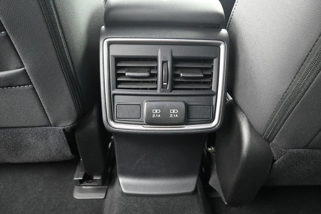 Used 2023 Subaru Forester Premium AWD/4WD image 23