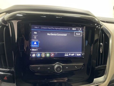 Used 2023 Chevrolet Traverse LS image 16