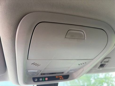 Used 2022 Chevrolet Equinox LT AWD/4WD image 28