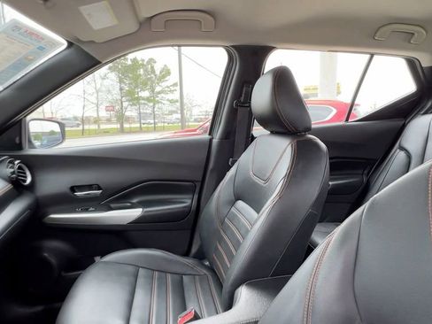 Used 2020 Nissan Kicks SR w/ SR Premium Package image 33