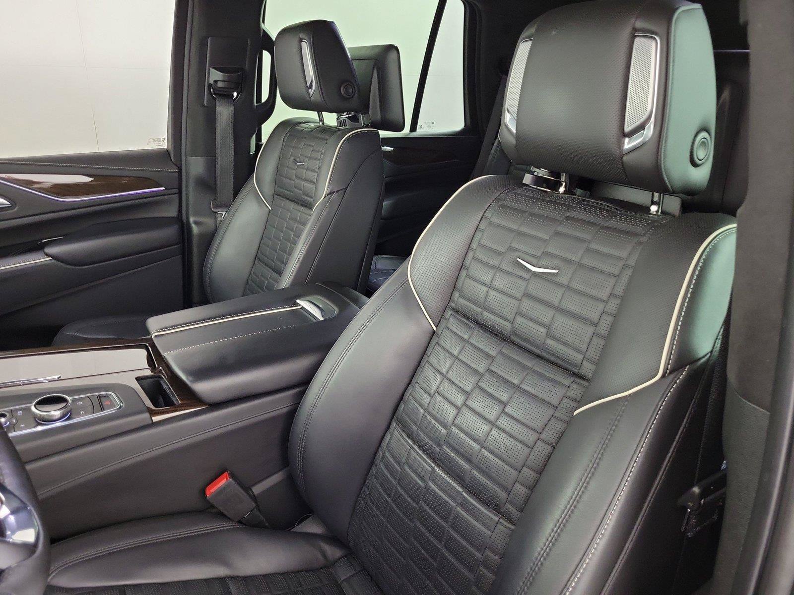 Used 2023 Cadillac Escalade Sport Platinum w/ LPO, ONYX Package AWD/4WD image 23