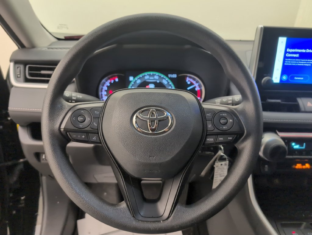 Used 2024 Toyota RAV4 LE FWD image 32