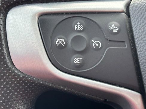 Certified 2023 GMC Acadia SLE w/ Driver Convenience Package image 19