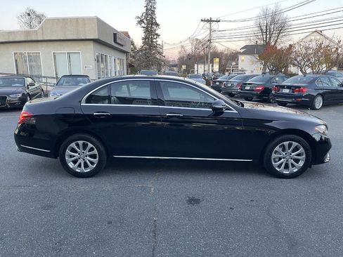 Used 2017 Mercedes-Benz E 300 4MATIC image 10