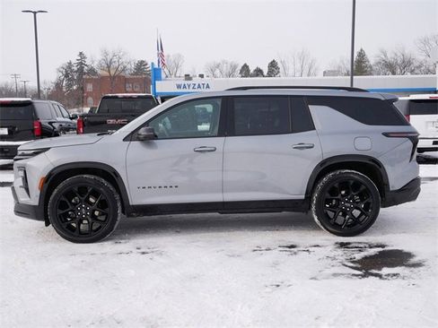 Used 2024 Chevrolet Traverse RS w/ LPO, Floor Liner Package image 3