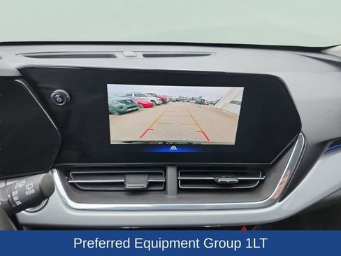 Certified 2025 Chevrolet Trax LT w/ LT Convenience Package image 12