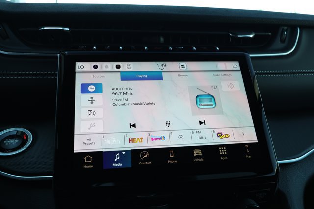 New 2027 Jeep Grand Cherokee Laredo RWD image 17
